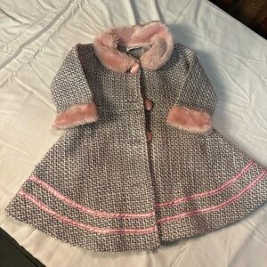 PINK BOW!!!  On back. 💕💕💕Blueberi Boulevard Pink and Gray Coat BEAUTIFUL 💕💕💕